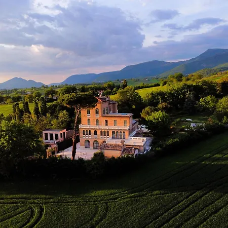 منتجع Relais Flora Berta *